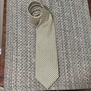 Harve Benard Gold and Black Geometric Tie